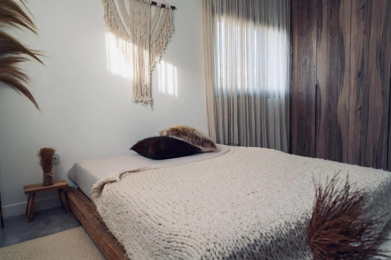 3 Bedroom Ocean Shore Apartment Puerto de Santiago  0*, Puerto de Santiago (Tenerife) Spain