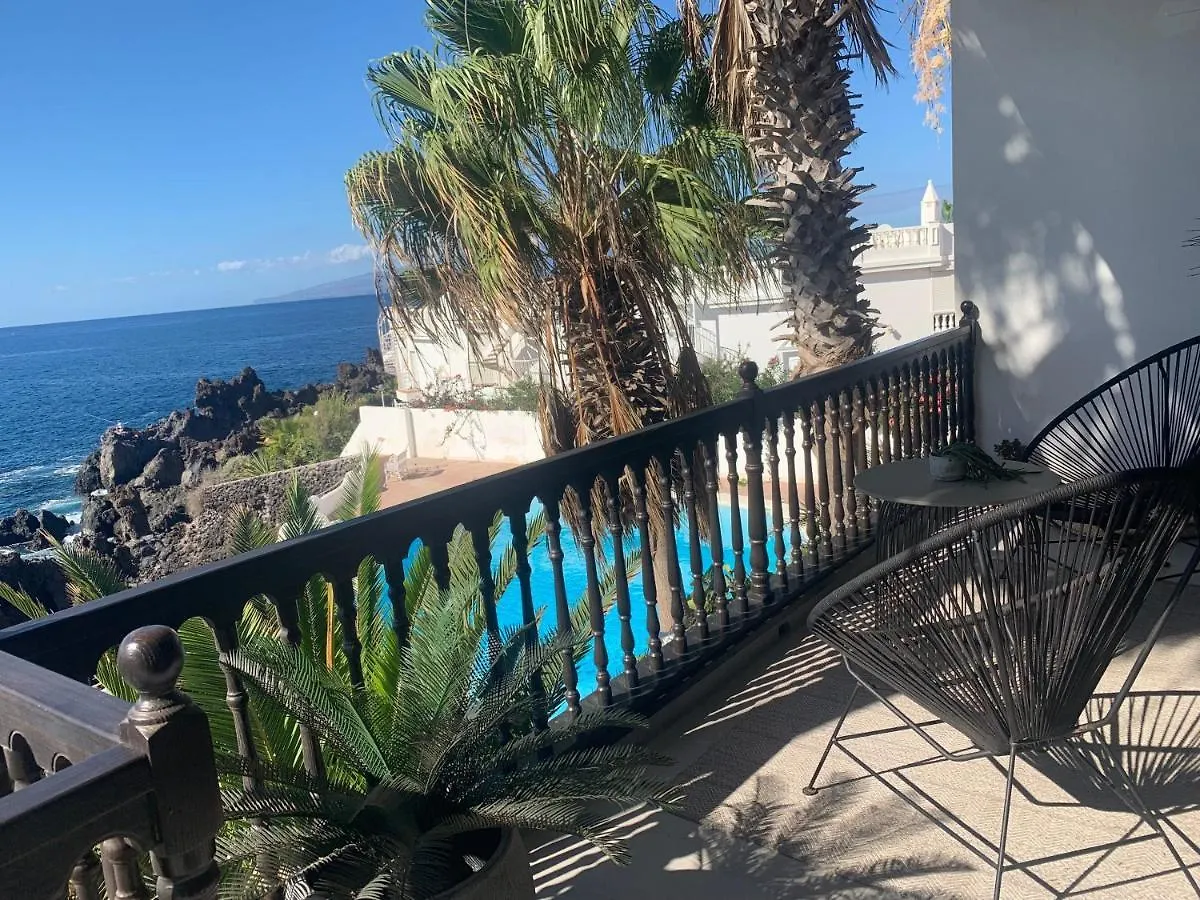 3 Bedroom Ocean Shore Apartment Puerto de Santiago