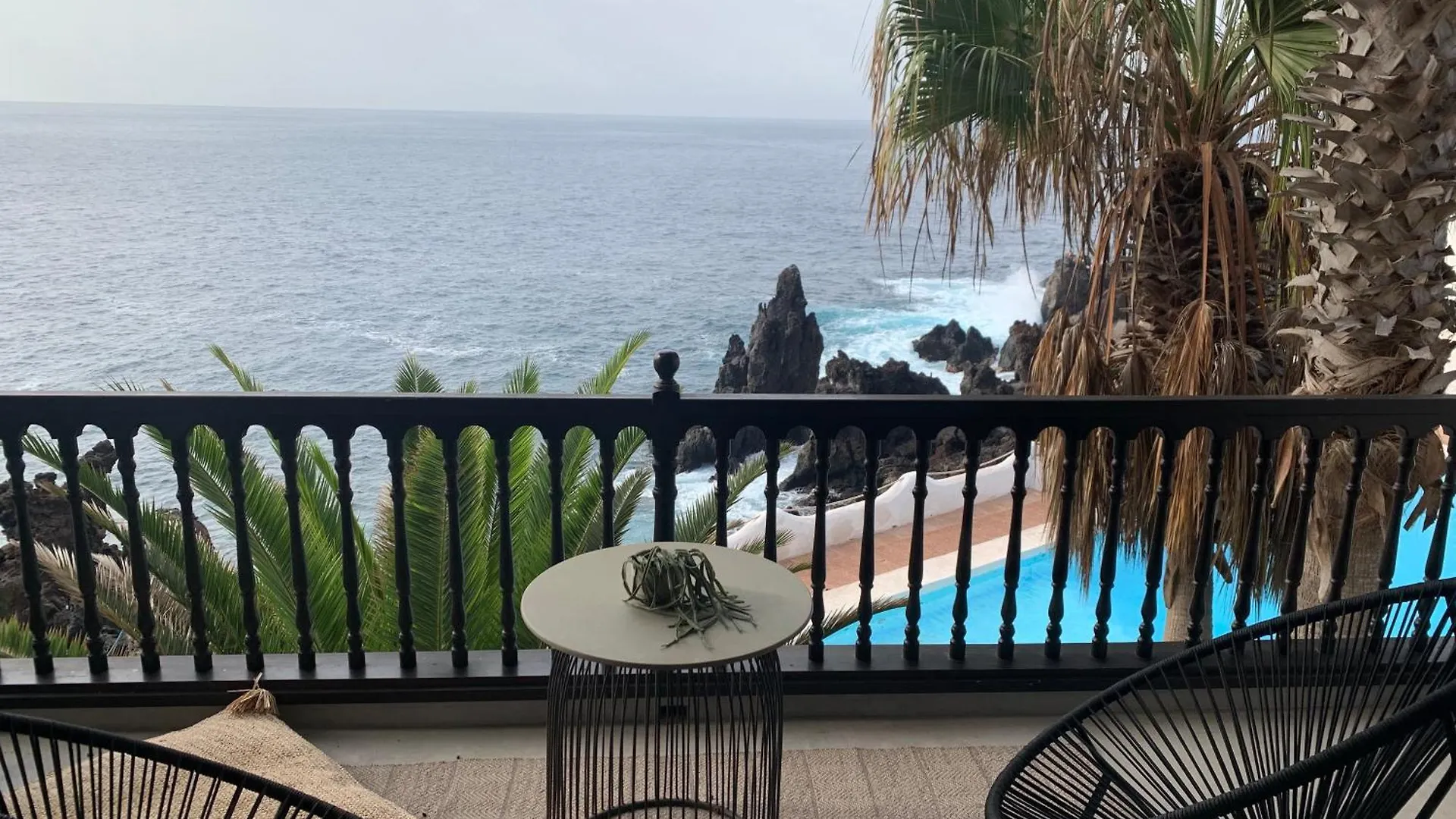 3 Bedroom Ocean Shore Apartment Puerto de Santiago